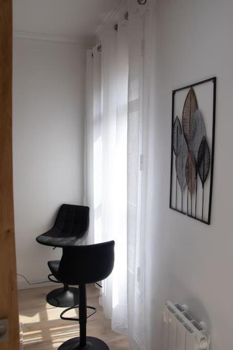 2 Pieces Lumineux A 5 Min A Pied Stade De France Saint-Denis  Ngoại thất bức ảnh